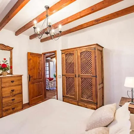 Casa Oronado *