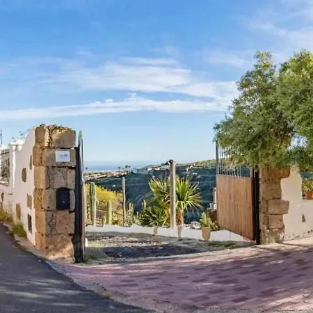 Casa Oronado *